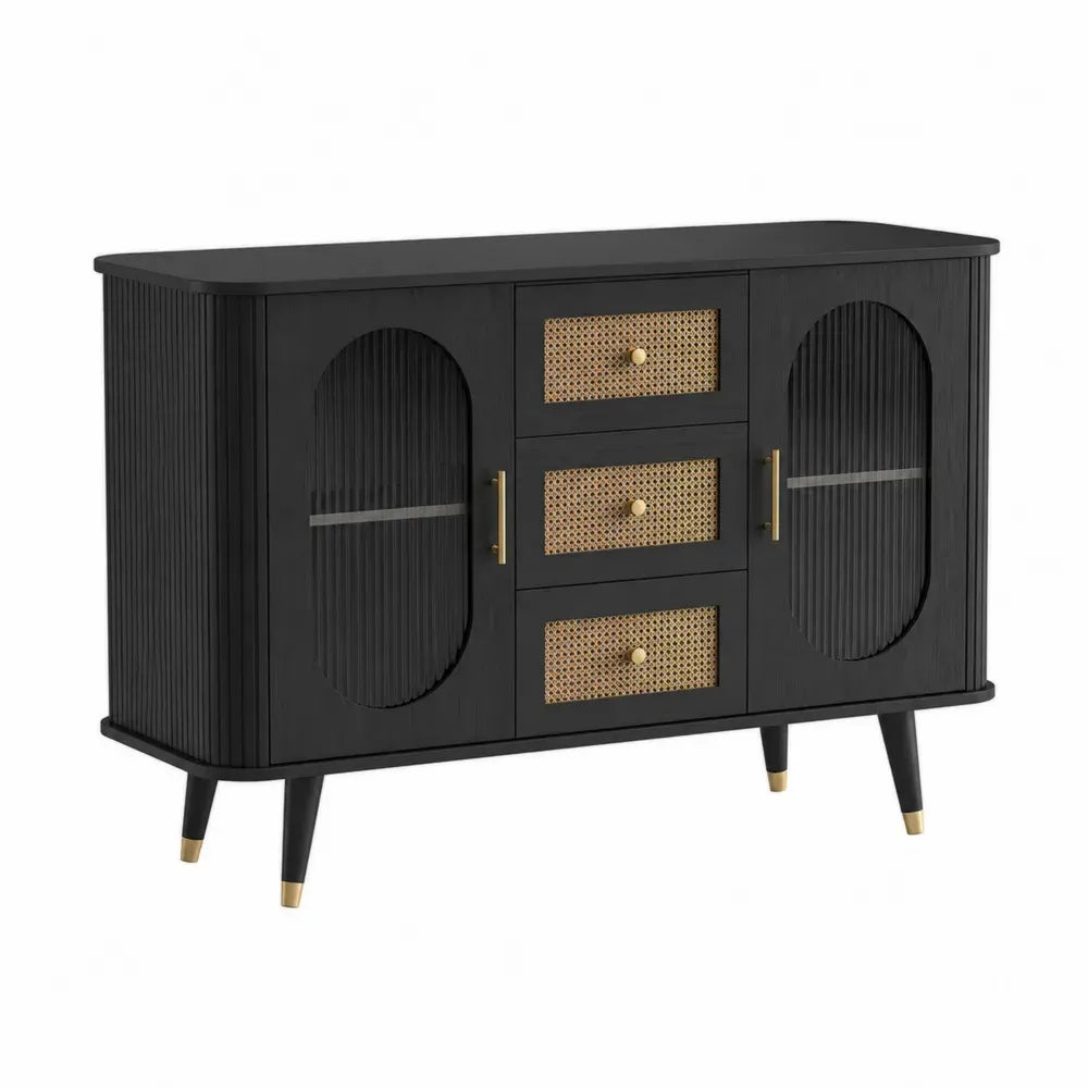 Aparador de comedor negro con puertas laterales y cajones centrales efecto ratán estructura MDF patas de madera con detalles dorados sin dimensiones especificadas